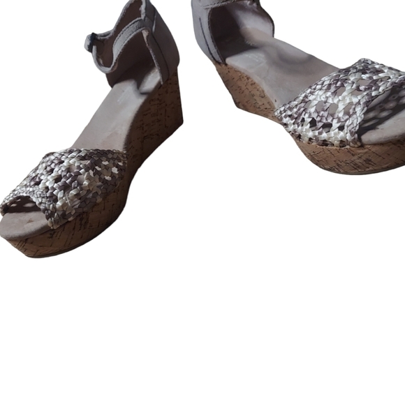 8.5 Toms toupe and cream - Picture 4 of 9